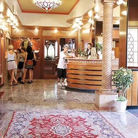 布里奥尼马雷酒店 利多迪迪耶索洛